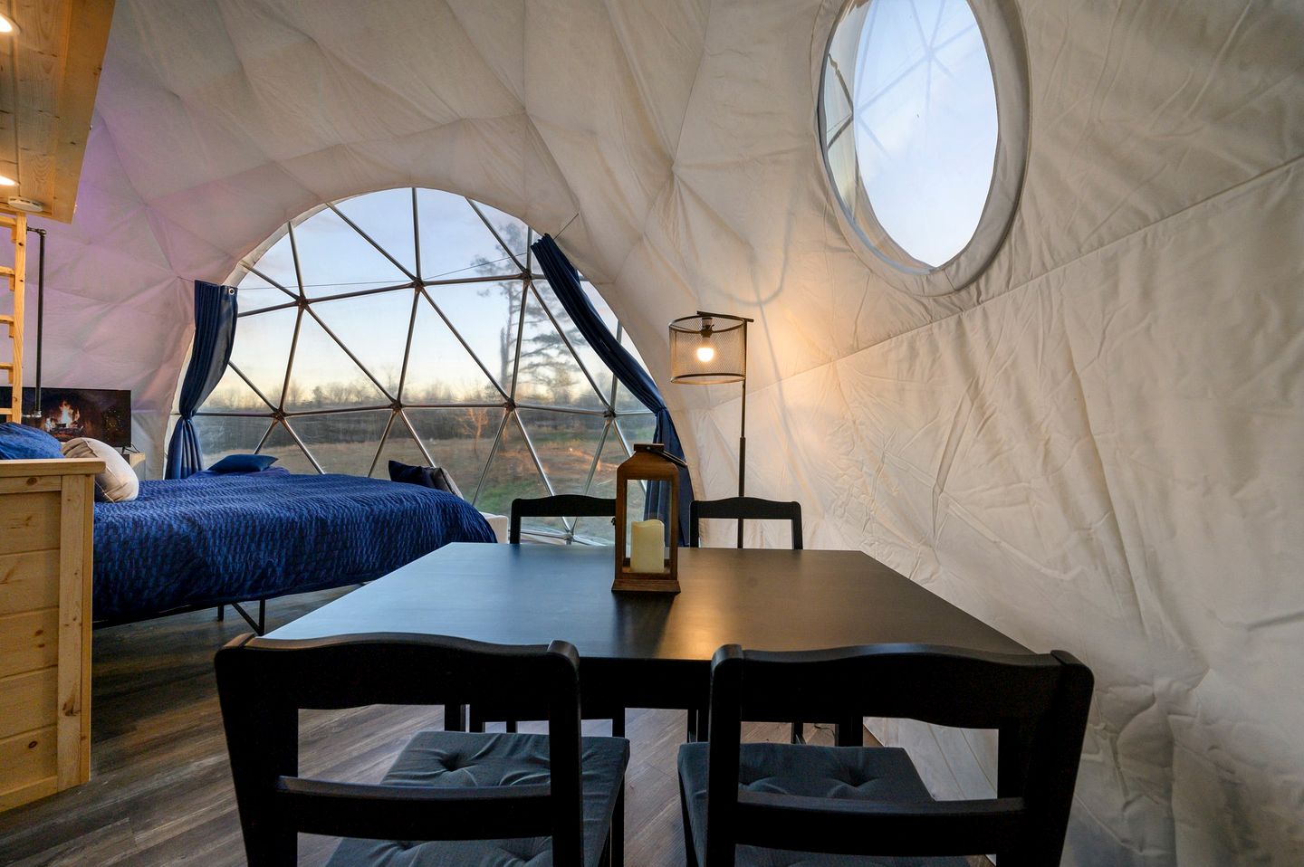 Incredi-Dome Family Experience in Broken Bow, OK