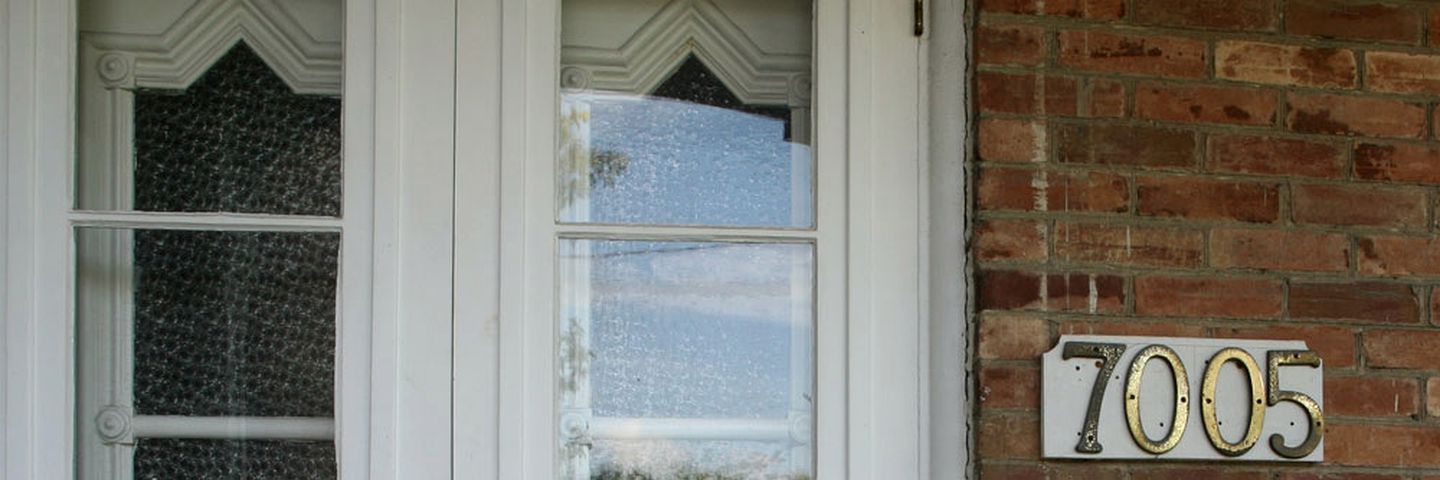 Charming Vacation Rental in Historic Bed and Breakfast near Lakes in Southern Ontario