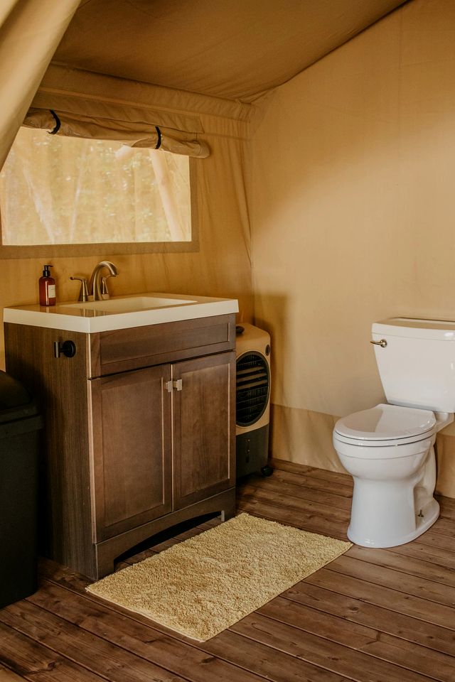 Beautiful Safari Tent Perfect for Couples in Erwin, Tennessee
