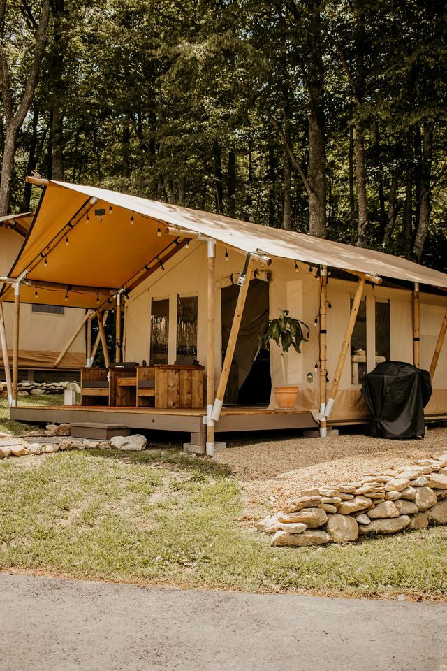 Beautiful Safari Tent Perfect for Couples in Erwin, Tennessee