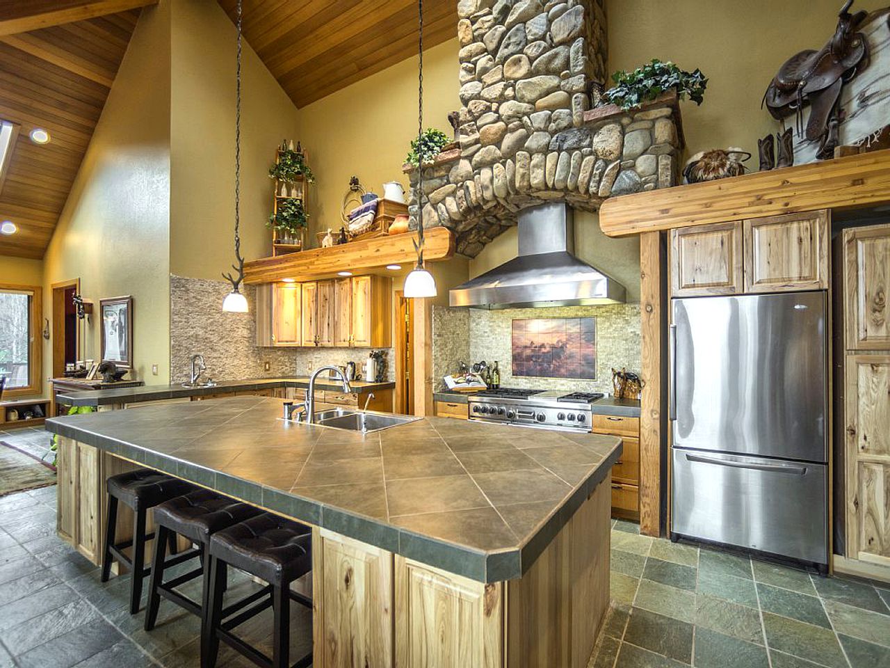 Luxury Five-Bedroom Villa in Gated Community near Copper Mountain, Colorado