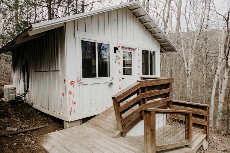 Cabins (United States of America, Tracy City, Tennessee)