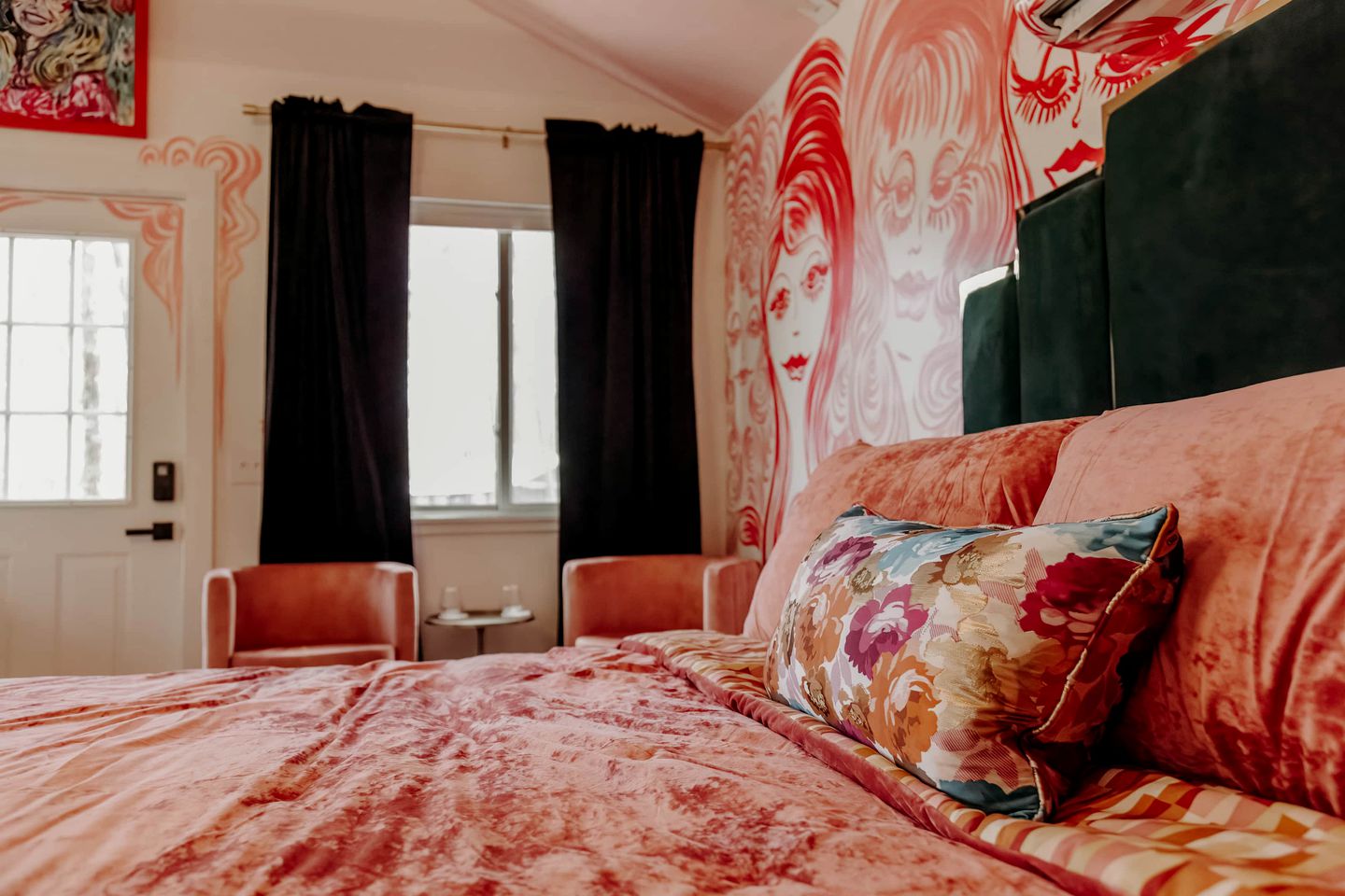 Charm in the Mountains: Your Nicest Getaway Awaits at Our One-of-a-Kind Tracy City Cabin