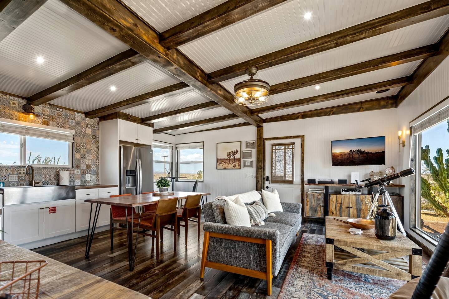 Quiet Rustic-Modern Chalet Near Joshua Tree National Park in Twentynine Palms, California