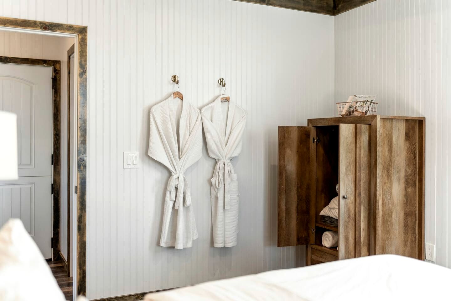 Quiet Rustic-Modern Chalet Near Joshua Tree National Park in Twentynine Palms, California