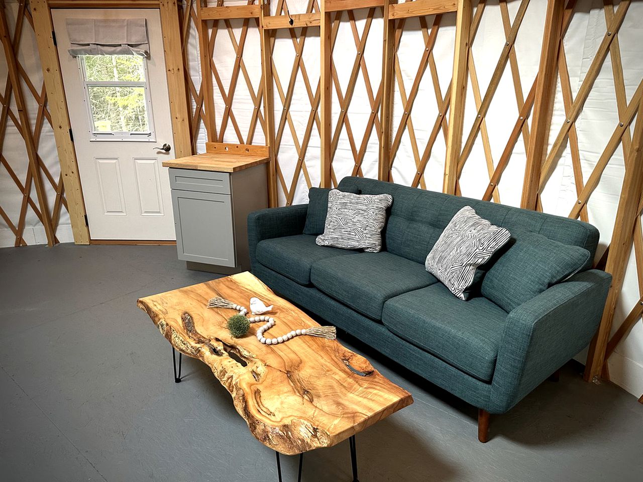 Amazing Maine Nature Escape: Comfortable Pet-Friendly Yurt near Bethel Perfect for a Romantic Glamping Getaway