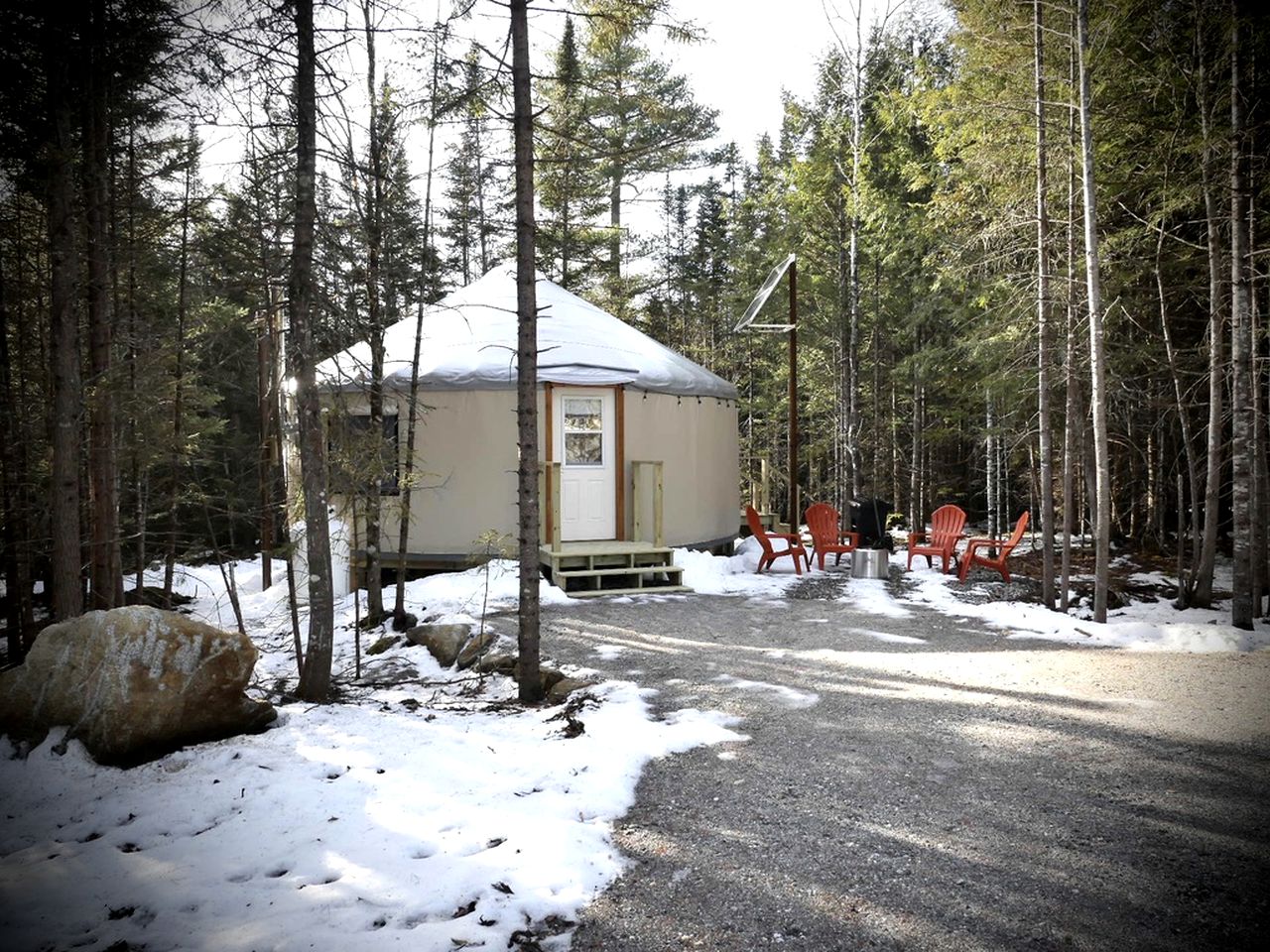 Amazing Maine Nature Escape: Comfortable Pet-Friendly Yurt near Bethel Perfect for a Romantic Glamping Getaway