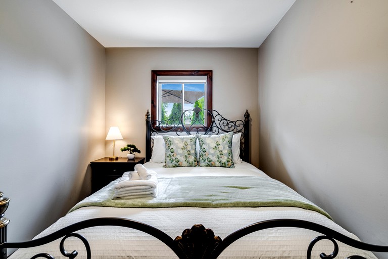 Vacation Rentals (Canada, Leamington, Ontario)