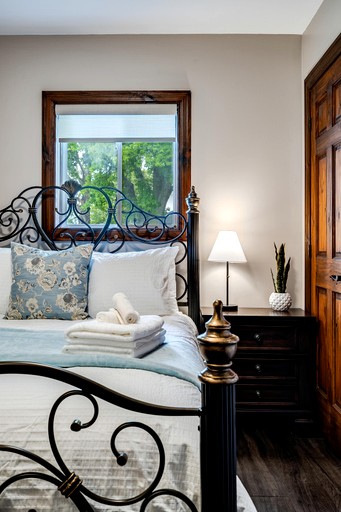 Vacation Rentals (Canada, Leamington, Ontario)