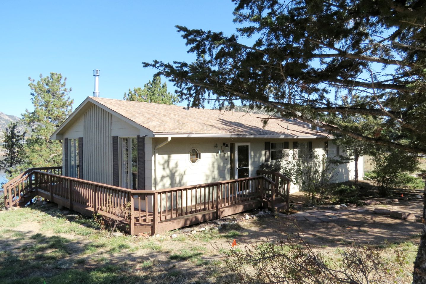 RedAwning The Lake House Estes Park CO Cottages Estes Park   6906ecac0bde1443717a611f9647fc5a 