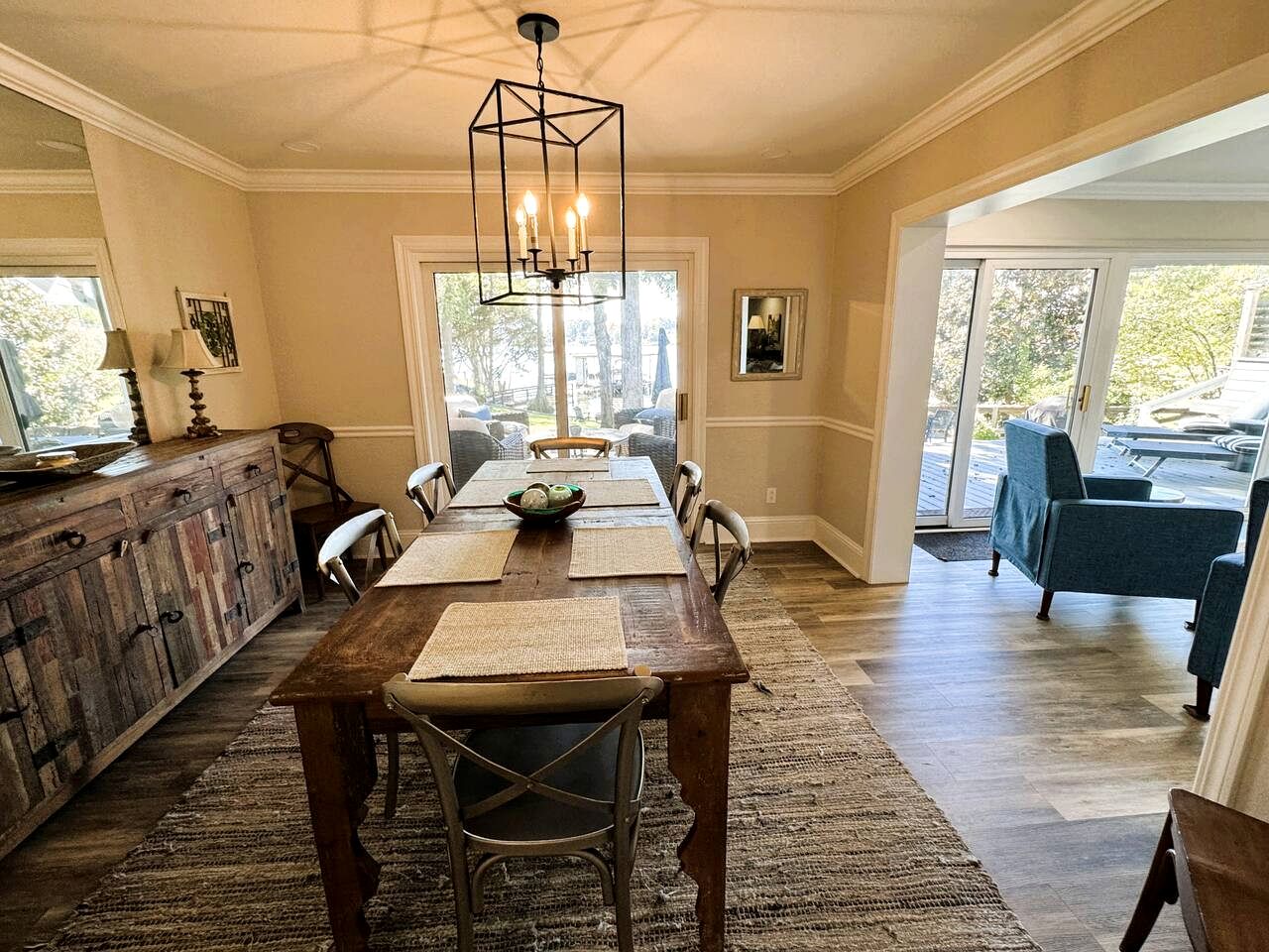 Spacious Lakefront House with Deck & EV Charging Near Oaklawn Casino in Hot Springs, AR