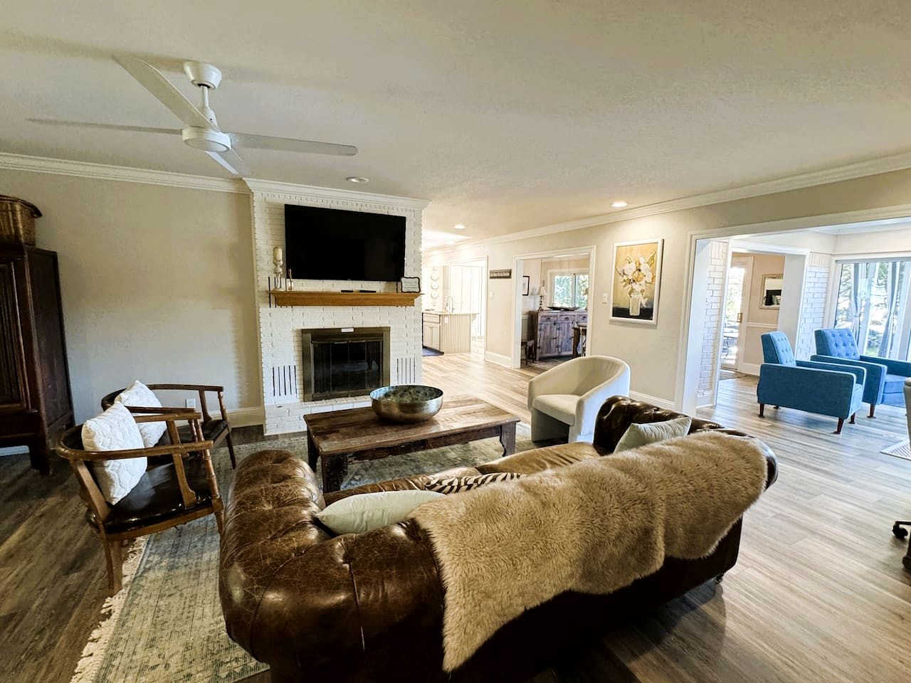 Spacious Lakefront House with Deck & EV Charging Near Oaklawn Casino in Hot Springs, AR