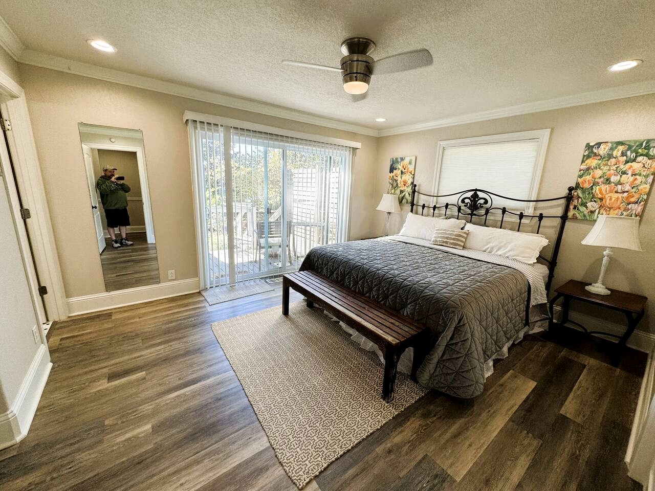 Spacious Lakefront House with Deck & EV Charging Near Oaklawn Casino in Hot Springs, AR