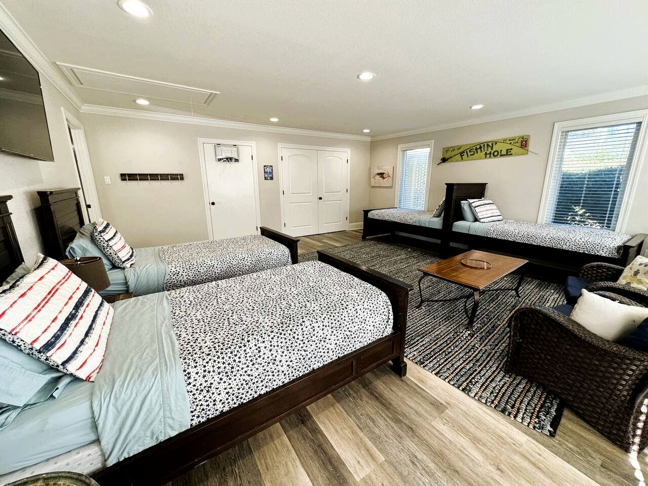 Spacious Lakefront House with Deck & EV Charging Near Oaklawn Casino in Hot Springs, AR