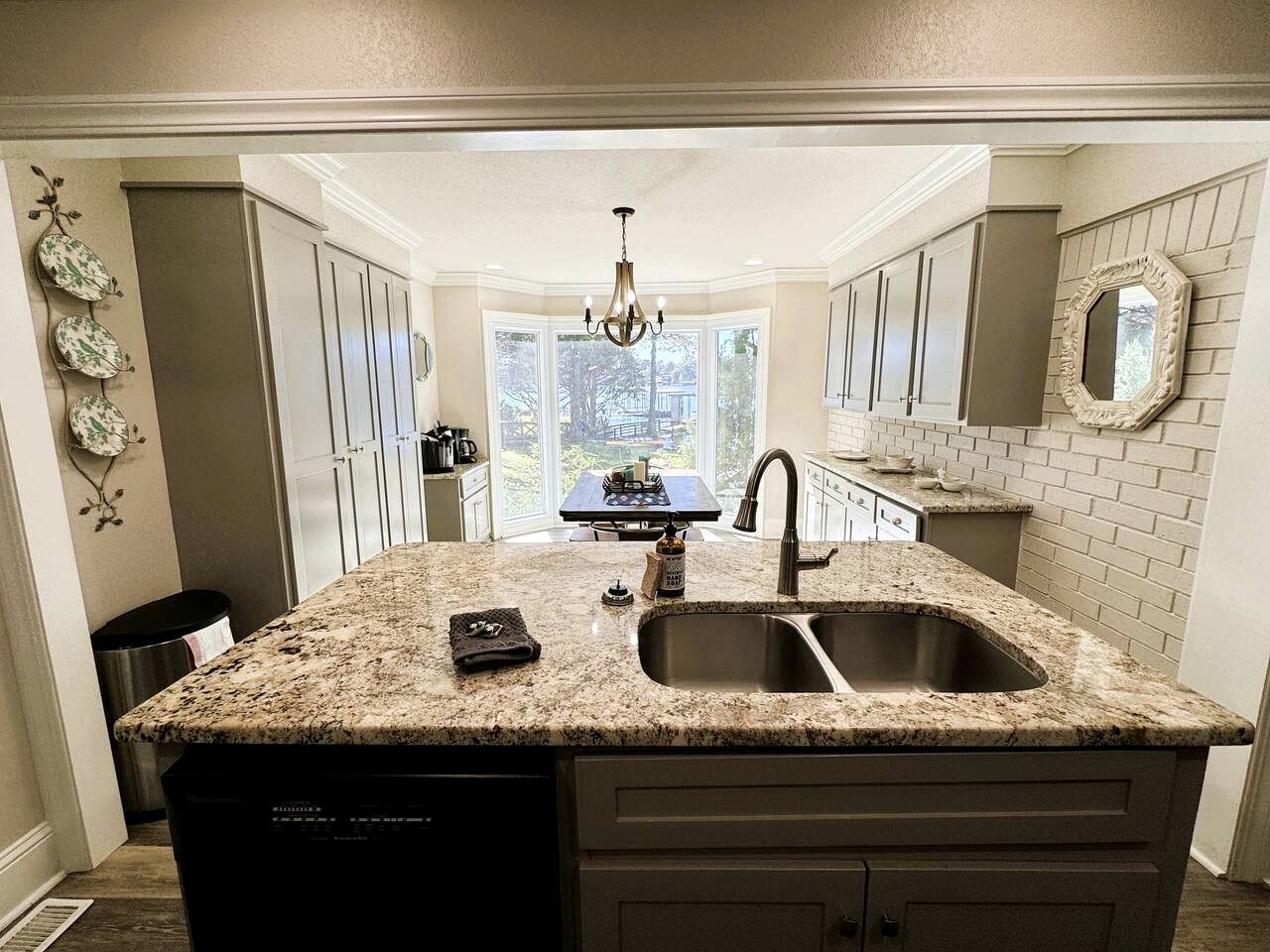 Spacious Lakefront House with Deck & EV Charging Near Oaklawn Casino in Hot Springs, AR