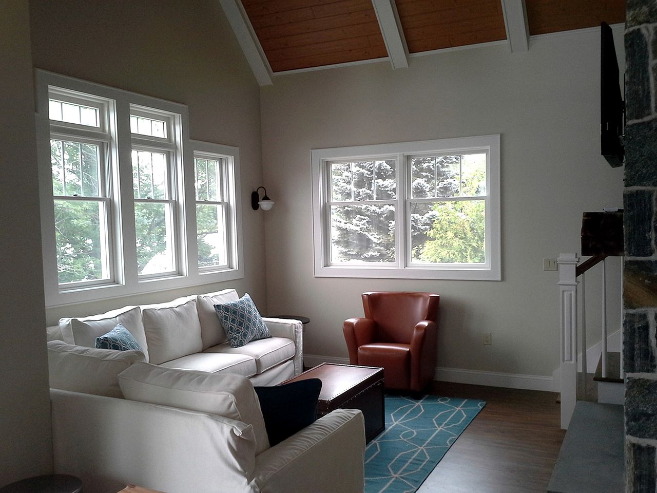 Spacious Guest Cottage Rental on Lake in The Berkshires, Massachusetts