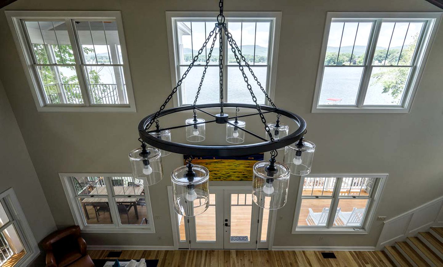 Four-Bedroom Luxury House Rental on Pontoosuc Lake in the Berkshires