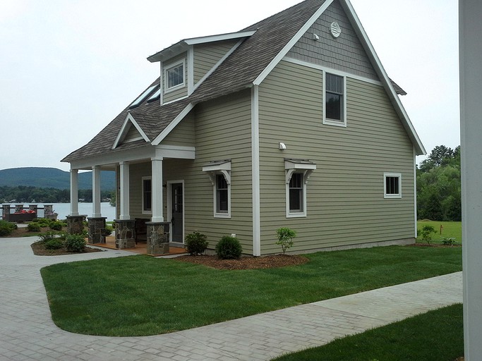 Cottages (Lanesborough, Massachusetts, United States)