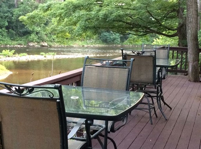 Cottages (Elkins, West Virginia, United States)