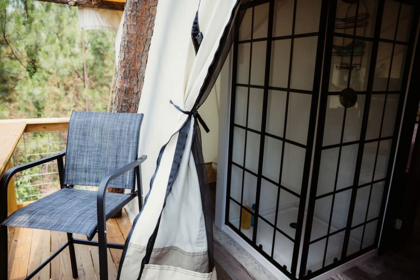 Idyllic Safari Tent Lovely for a Romantic Escape in Kentucky