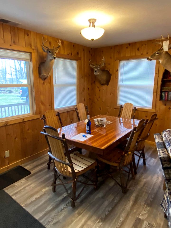 The Lazy Acorn Cabin in Boon, MI
