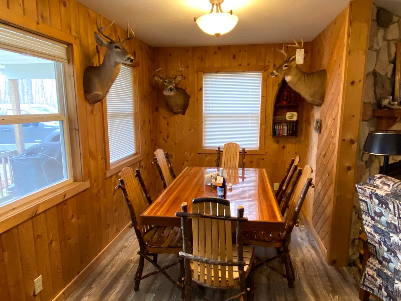 Rustic, Pet Friendly Cabin Ideal For Outdoor Family Activities by Manistee National Forest and Lake Cadillac & Lake Mitchell, Michigan