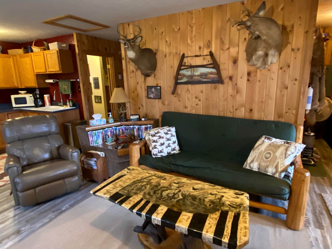 Rustic, Pet Friendly Cabin Ideal For Outdoor Family Activities by Manistee National Forest and Lake Cadillac & Lake Mitchell, Michigan