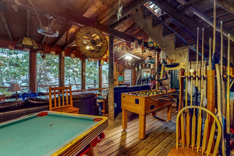 Cabins (United States of America, Monson, Maine)