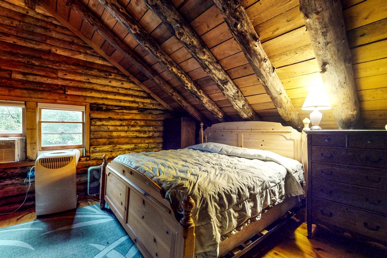 Cabins (United States of America, Monson, Maine)