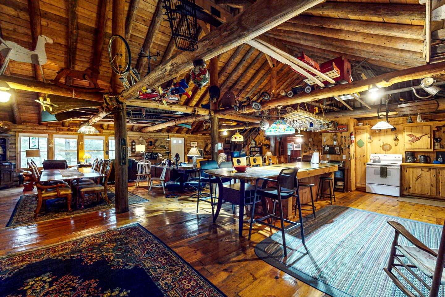 Amazing Lakefront Wooden Cabin in Monson, Maine