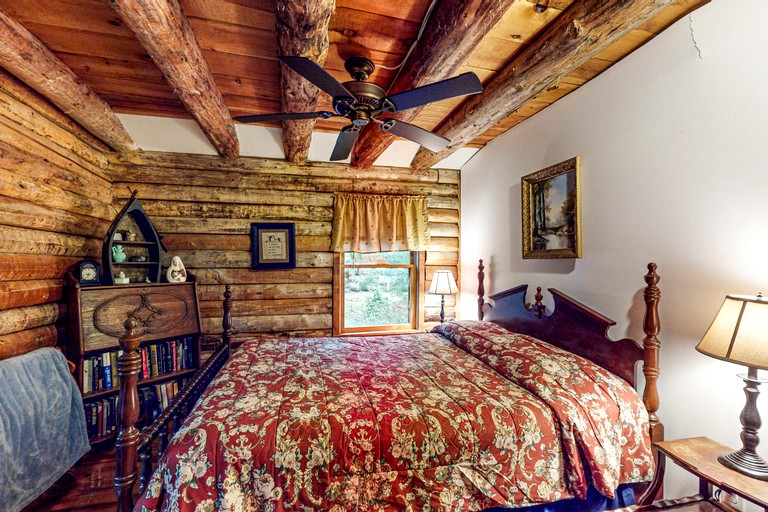 Cabins (United States of America, Monson, Maine)