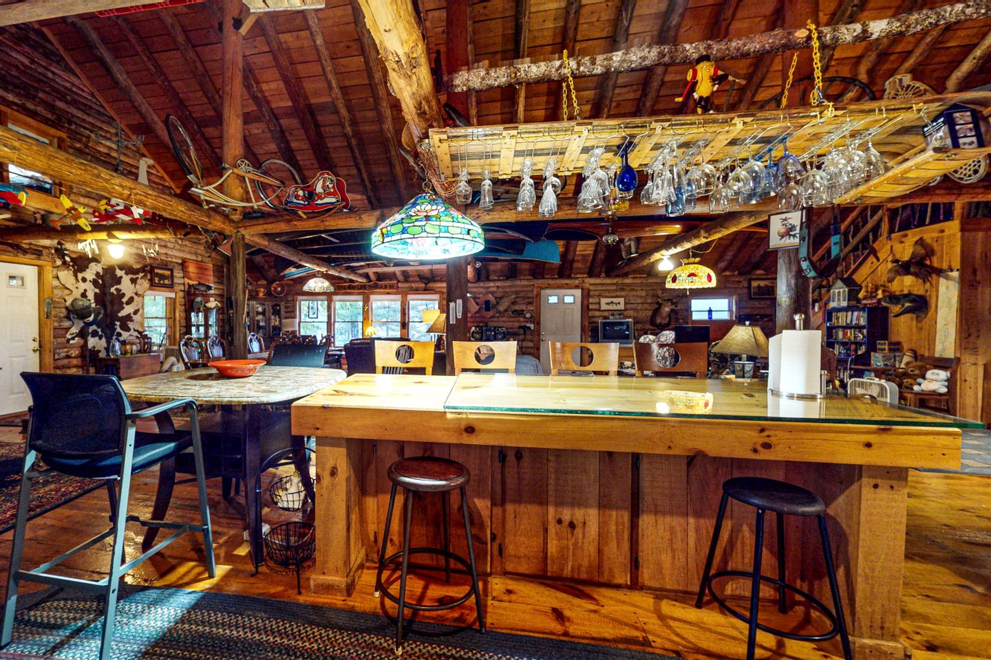 Amazing Lakefront Wooden Cabin in Monson, Maine