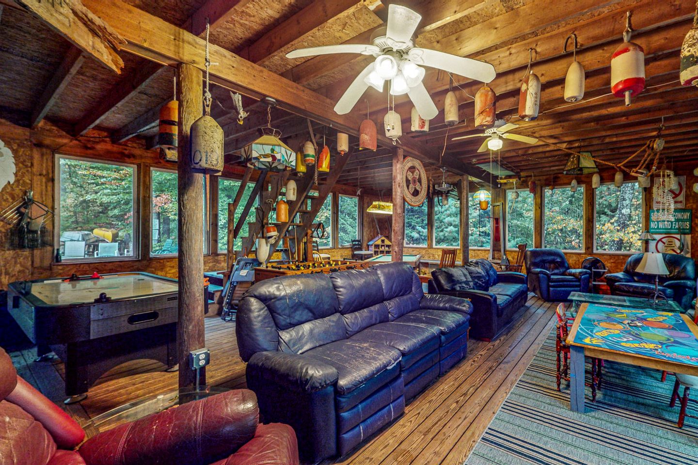 Amazing Lakefront Wooden Cabin in Monson, Maine