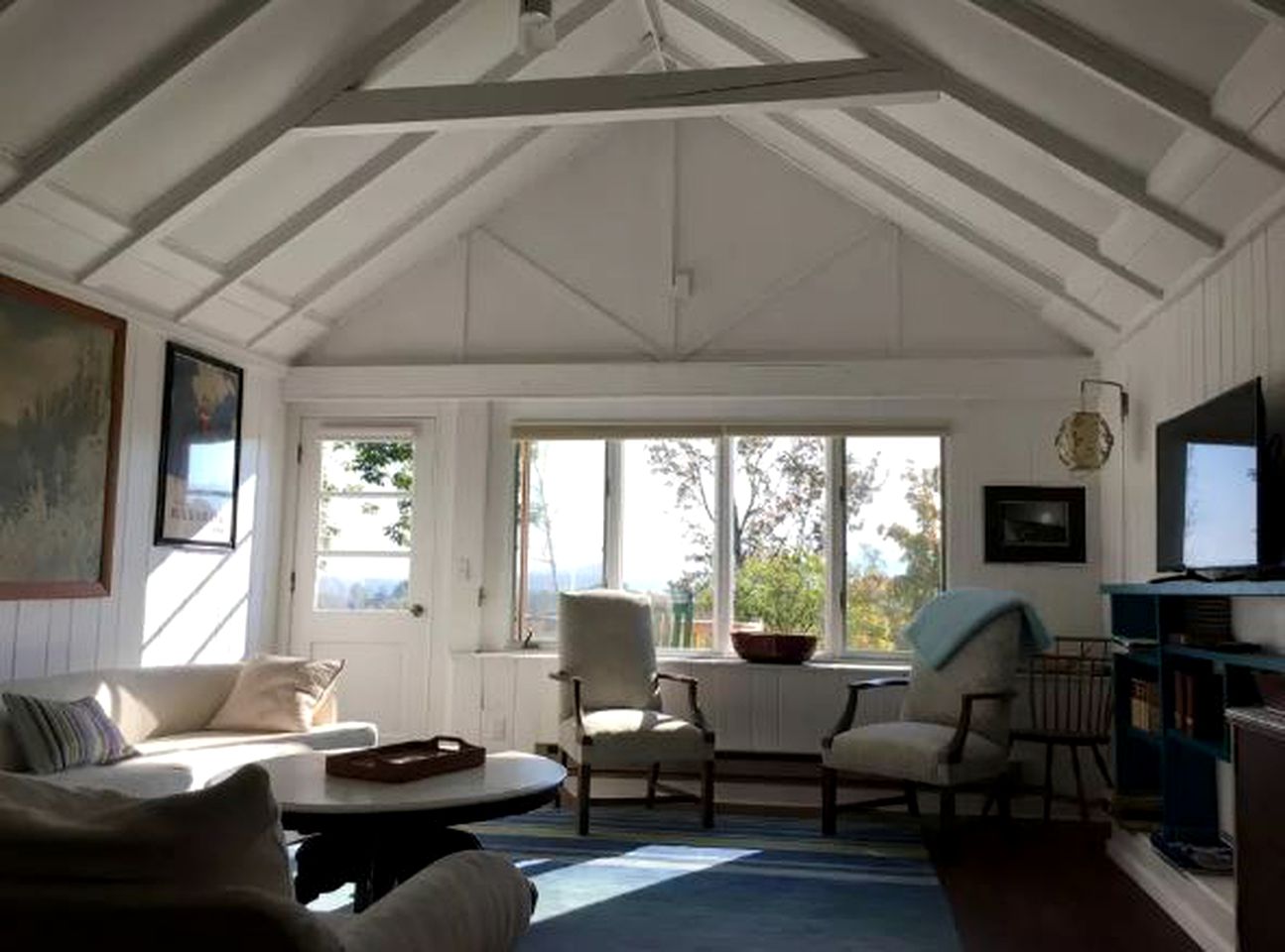 Superb Getaway Rental with Mountain Views near White Mountain National Forest, New Hampshire