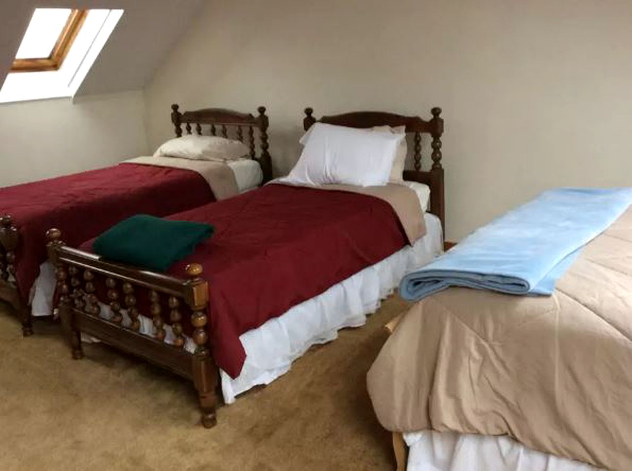 Superb Getaway Rental with Mountain Views near White Mountain National Forest, New Hampshire