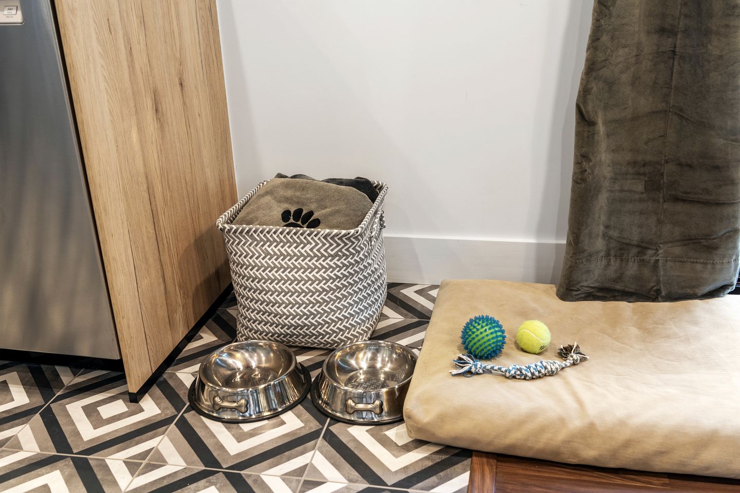 Joyful Cottage with Hot-tub in Guerneville, California