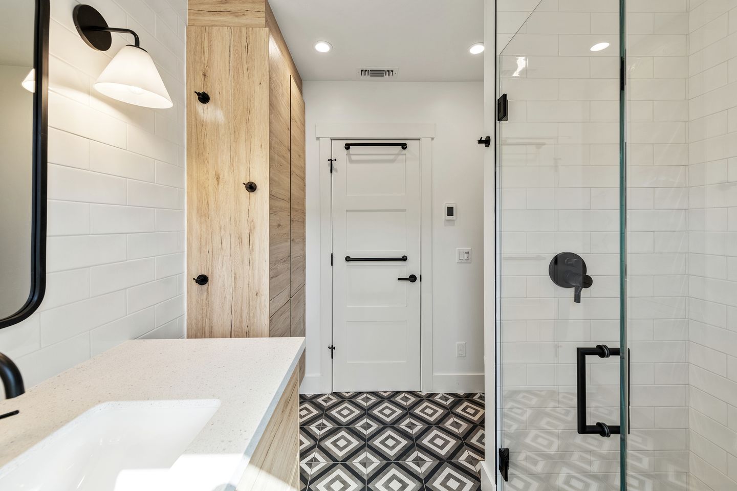 Joyful Cottage with Hot-tub in Guerneville, California