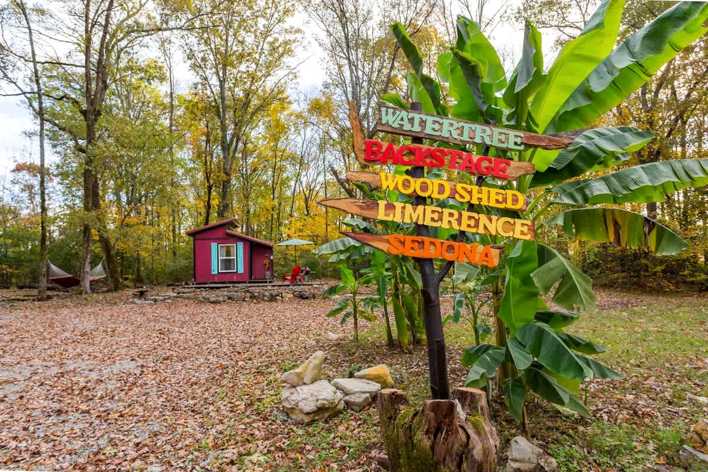 Hillbilly Chic Tiny House Near Nashville with WiFi, Kitchenette, Fire Pit & Trails