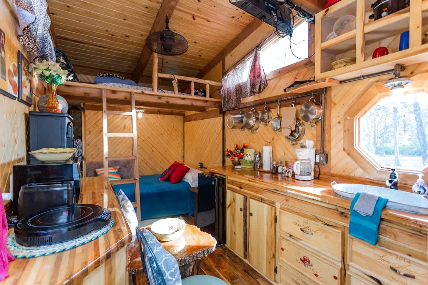 Hillbilly Chic Tiny House Near Nashville with WiFi, Kitchenette, Fire Pit & Trails