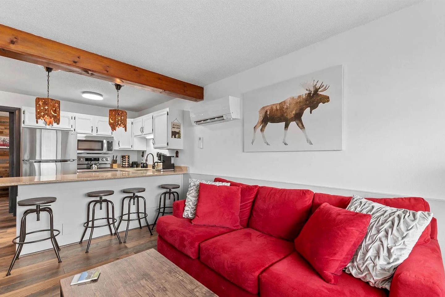 Stylish Vacation Rental Near Storyland in Glen, New Hampshire