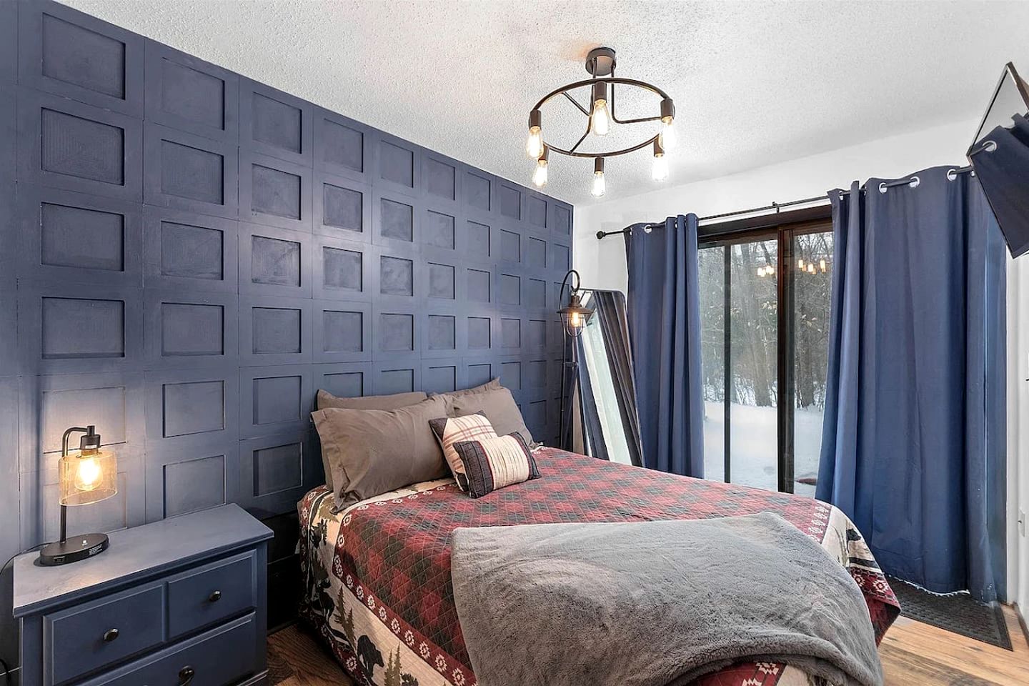 Stylish Vacation Rental Near Storyland in Glen, New Hampshire