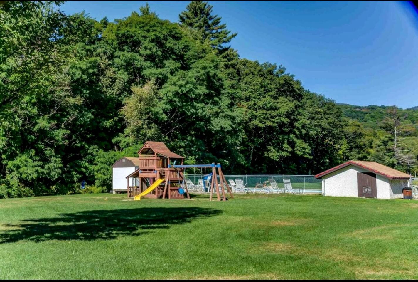 Stylish Vacation Rental Near Storyland in Glen, New Hampshire