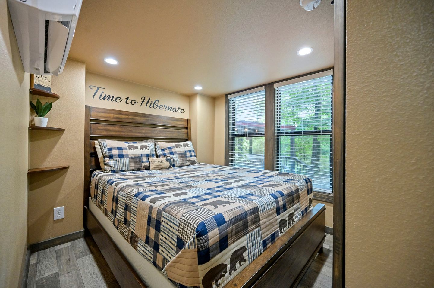 Outstanding Cabin in Broken Bow, Oklahoma