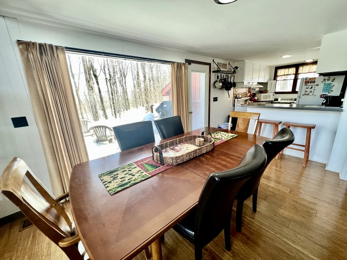 Cabins (United States of America, Winhall, Vermont)