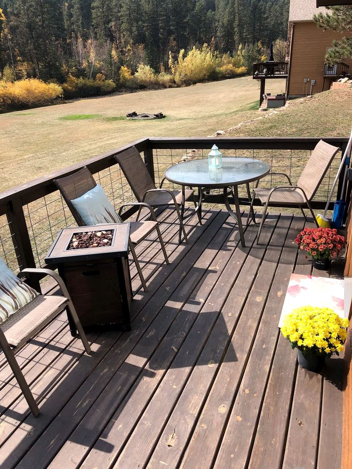 Charming Creekside Cabin Retreat near Battle Creek River in South Dakota