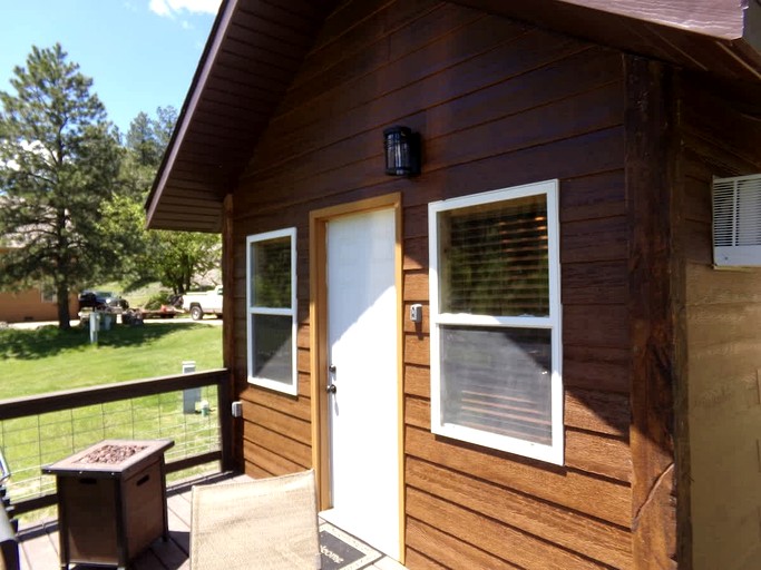 Cabins (United States of America, Keystone, South Dakota)