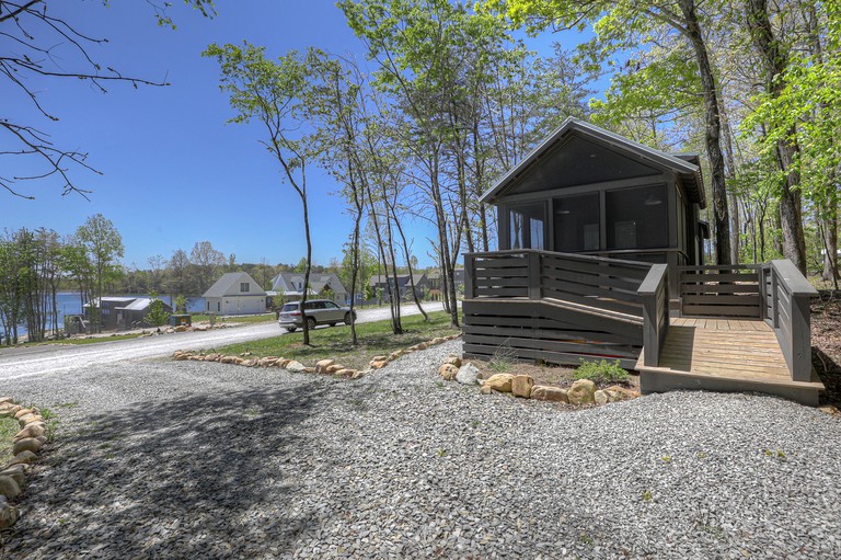 Cabins (United States of America, Tracy City, Tennessee)