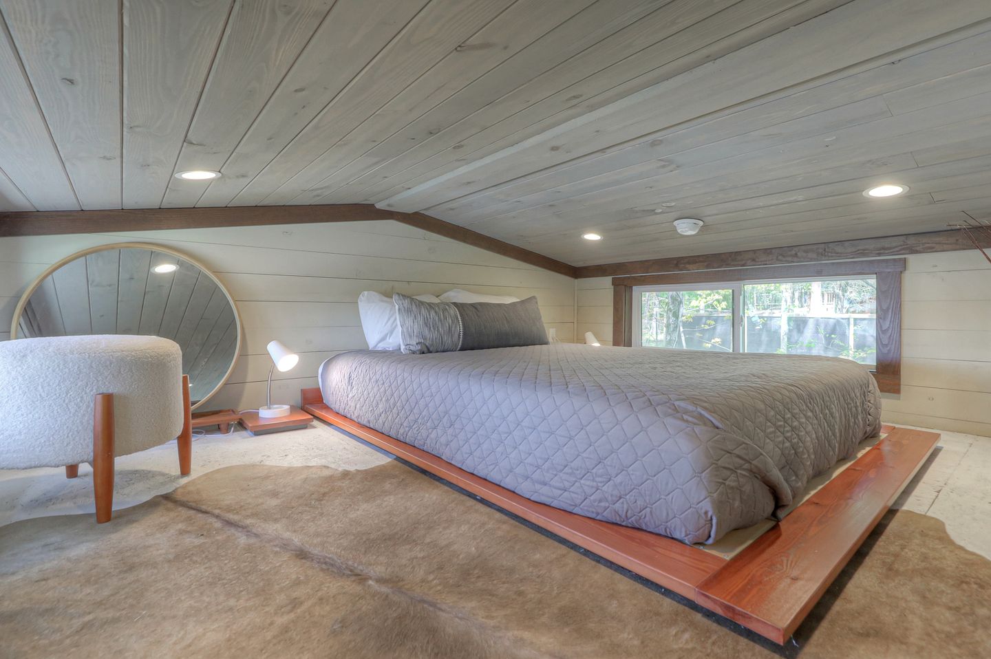 Gorgeous Cabin Surrounded by Trees in Tracy City, Tennessee
