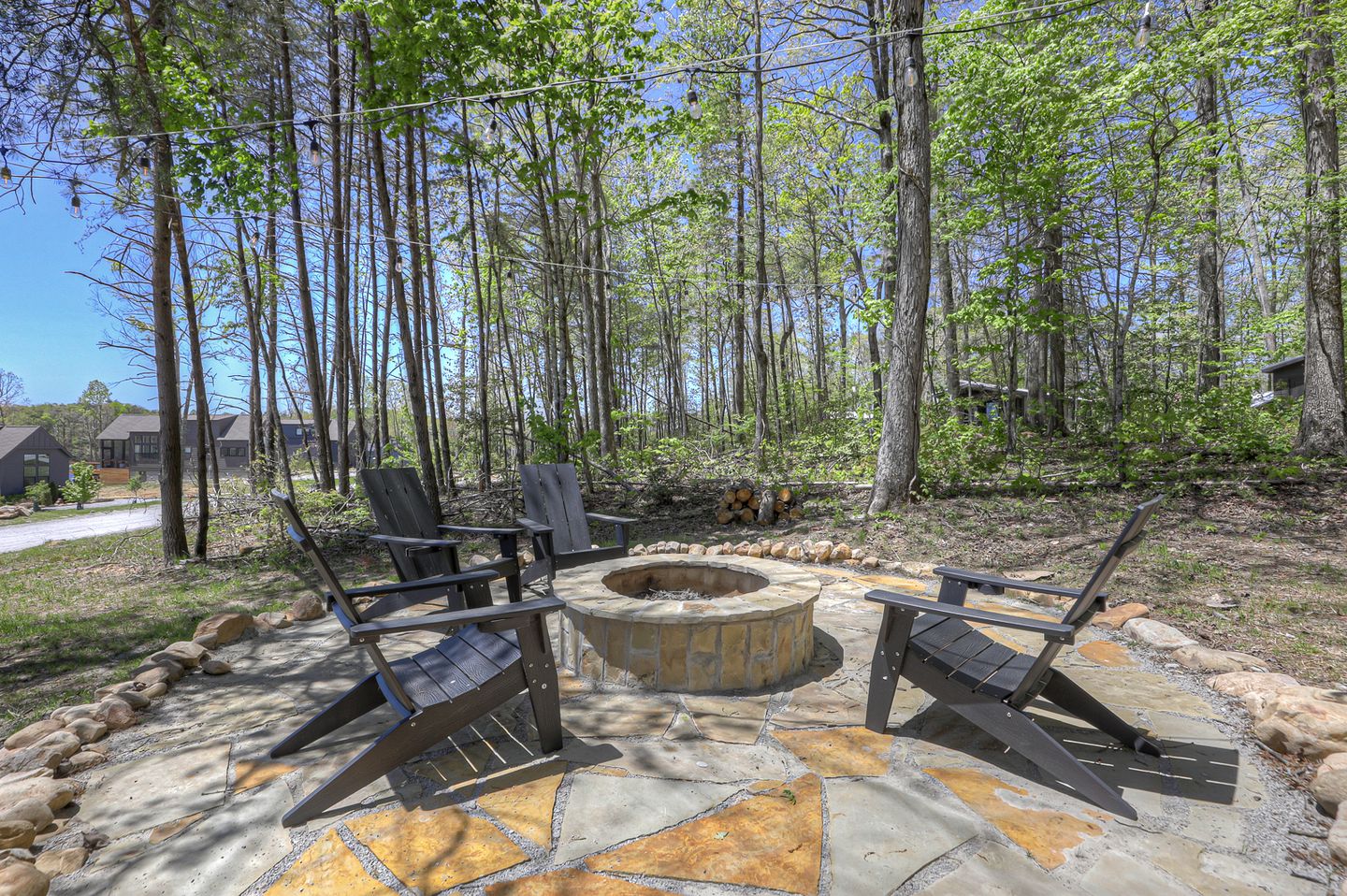Gorgeous Cabin Surrounded by Trees in Tracy City, Tennessee