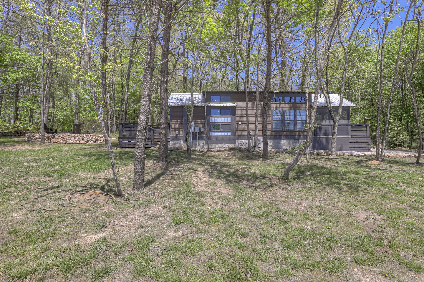Gorgeous Cabin Surrounded by Trees in Tracy City, Tennessee